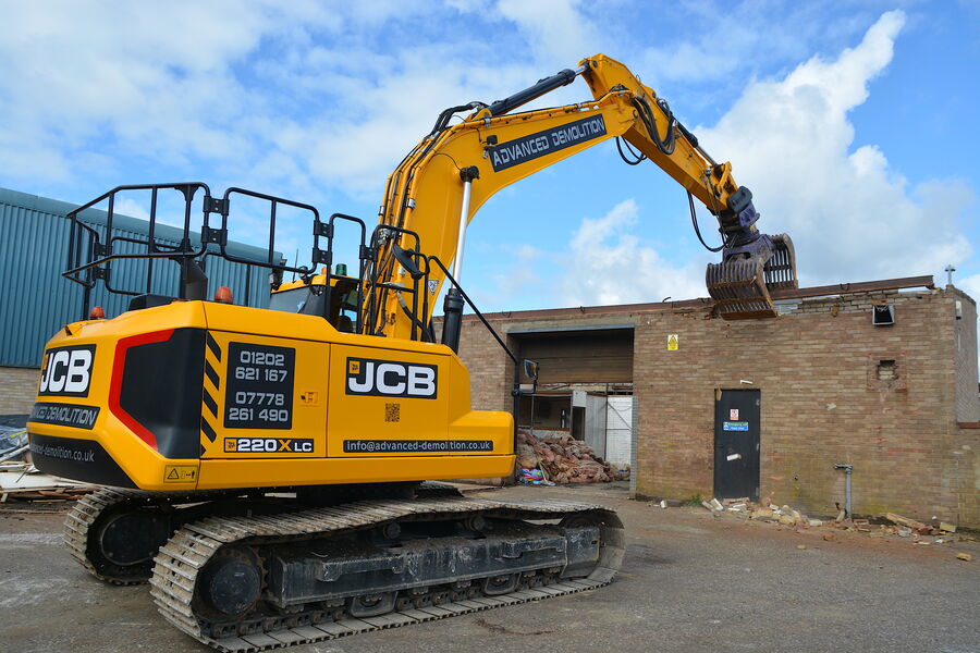 破拆專家——JCB 220X液壓挖掘機